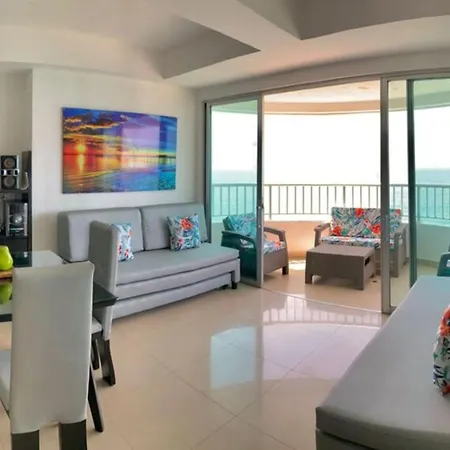 Apartamento Frente Al Mar *
